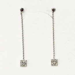 Les Boucles d'oreilles pendantes or gris 750/1000, et diamants by Stauffer