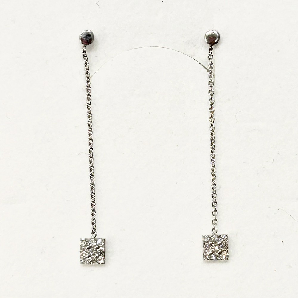 Les Boucles d'oreilles pendantes or gris 750/1000, et diamants by Stauffer
