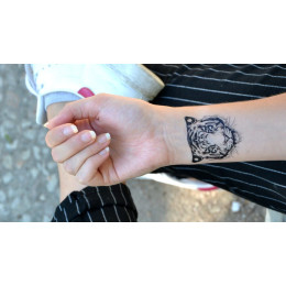 tattoo-lovely-sioou-revelez-votre-cote-sauvage-avec-ce-tatouage-tigre-par-marie-claire-stump-br04