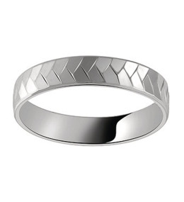 Alliance or gris 750/1000, motifs ciselées, largeur 4,50 mm by Stauffer