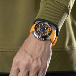 La Montre homme LOTUS, Vortex, chronographe, acier et caoutchouc orange, 18944/3
