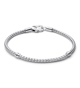 Le Bracelet Pandora Moments, mailles cloutées, en argent 925/1000, 593681C00