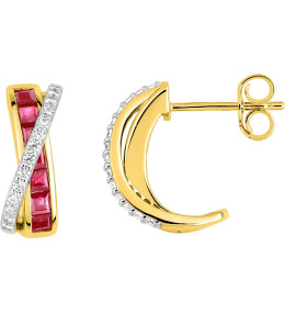 Boucles d'oreilles or bicolore 375/1000, rubis taille princesse et oxydes de zirconium by Stauffer