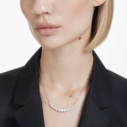 Le Collier pendentif Swarovski, Matrix, Dégradé de tailles rondes, Blanc, Métal rhodié, 5705396
