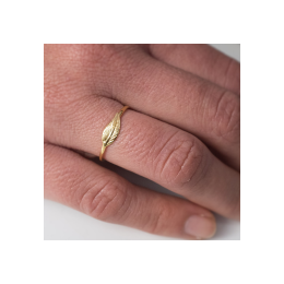 la Bague or jaune 375/1000, plume petit modèle, by Stauffer