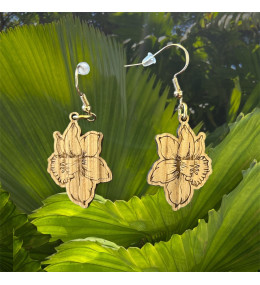 Boucles d'oreilles jonquilles en chêne et argent doré by Stauffer "bijou officiel de la fête des jonquilles de Gerardmer"