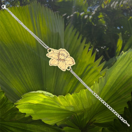 Le Bracelet jonquille en chêne gravé et acier by Stauffer "bijou officiel de la fête des jonquilles de Gerardmer"