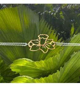 Bracelet jonquille en chêne découpé et acier by Stauffer "bijou officiel de la fête des jonquilles de Gerardmer"