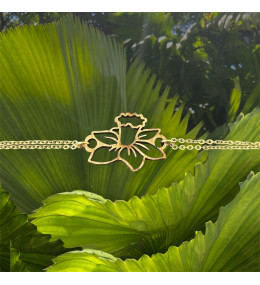 Bracelet jonquille en chêne découpé et acier doré by Stauffer "bijou officiel de la fête des jonquilles de Gerardmer"