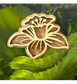 Broche jonquille chêne 3D by Stauffer "bijou officiel de la fête des jonquilles de Gerardmer"