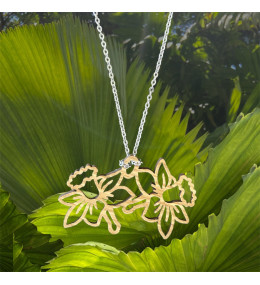 Collier 2 jonquilles en chêne découpé et acier by Stauffer "bijou officiel de la fête des jonquilles de Gerardmer"