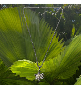 Le Collier femme jonquille PM argenté avec chaîne acier by Stauffer "bijou officiel de la fête des jonquilles de Gerardmer"