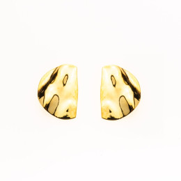 Les Boucles d'oreilles, or jaune 375/1000, motif demi-rond froissé, by Stauffer