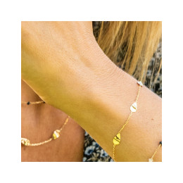 Le Bracelet or jaune 375/1000, motifs 6 poires froissés, by Stauffer