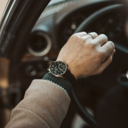 La Montre CASIO EDIFICE chronographe, EFR-575CL-3AEF