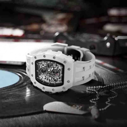 La Montre homme Tsar Bomba Elemental collection, biocéramique blanche TB8204B01