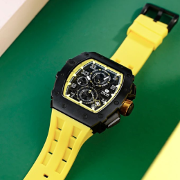 La Montre homme Tsar Bomba Elemental collection, acier PVD noir et silicone jaune TB8204Q07