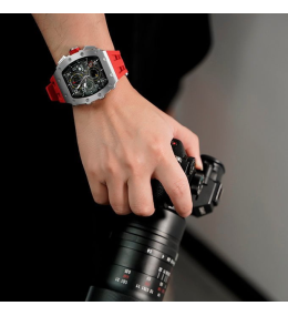 La Montre homme Tsar Bomba Elemental collection, acier et silicone rouge TB8204Q33