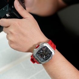 La Montre homme Tsar Bomba Elemental collection, acier et silicone rouge TB8204Q33