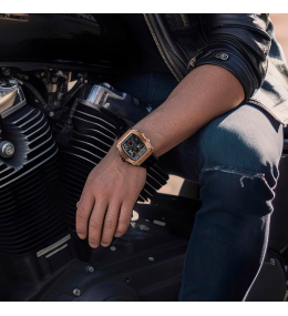 La Montre homme Tsar Bomba Elemental collection, acier PVD rose et silicone noir TB8204Q35