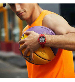 La Montre homme Tsar Bomba Elemental collection, Automatique, acier et carbone rouge et silicone TB8208CF37