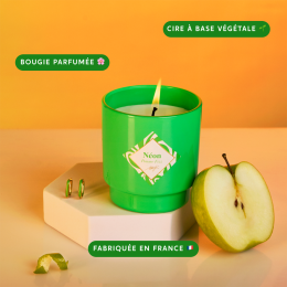 Bougie bijou Pomme Fizz My Jolie Candle et boucles acier dorées Bougie bijou Pomme Fizz My Jolie Candle et boucles acier dorées