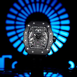 Montre Tsar Bomba automatique carbone noir TB8207CF01