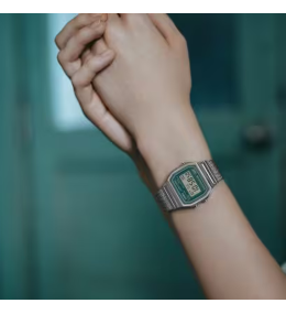 Montre Casio Iconic A158WEM-3EF - Digital Vintage & Maille Acier