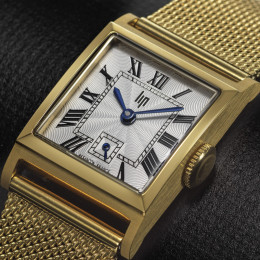 Montre Femme LIP Churchill C18 671943 - Carrée Dorée & Maille Milanaise