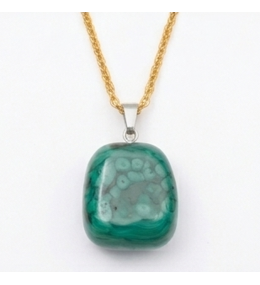 Collier pierre roulée malachite A 20/30 mm avec chaine forçat acier doré jaune