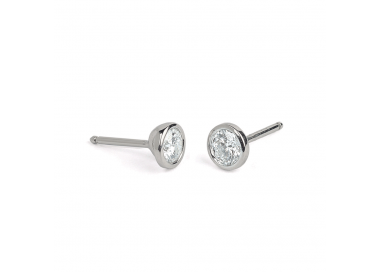 Boucles d'oreilles or gris 750/1000 et diamants 0,05 carat by Stauffer