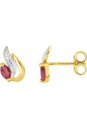Boucles d'oreilles, or bicolore 375/1000, rubis taille navette by Stauffer
