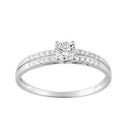 La Bague or gris 375/1000, oxydes de zirconium by Stauffer