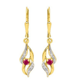 Les Boucles d'oreilles pendantes, or jaune et rhodium 375/1000, rubis by Stauffer