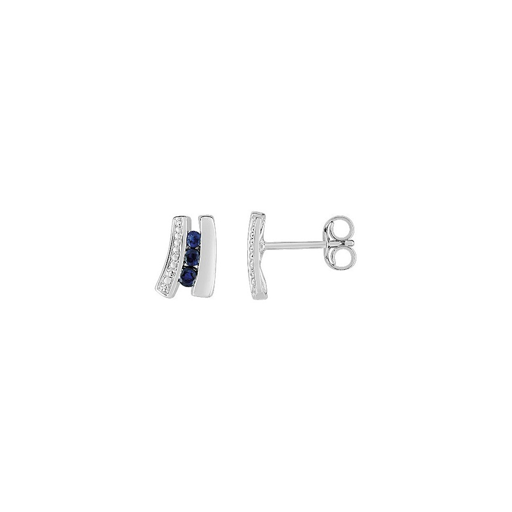 Les Boucles d'oreilles or gris 375/1000, saphirs bleus by Stauffer