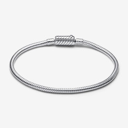 Le Bracelet PANDORA Moments, Maille Serpent Fermoir Magnétique Coulissant, en argent 925/1000, 590122C00