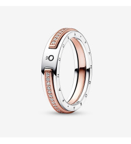 La Bague Pandora signature, pavé bi-matière, argent 925/1000 et dorée or rose 585/1000, 182773C01.
