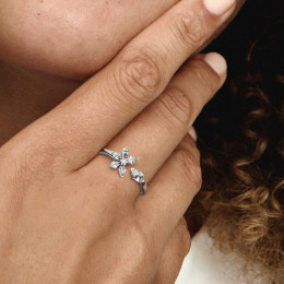La Bague Pandora, ouverte herbier scintillant, argent 925/1000, 192611C01.