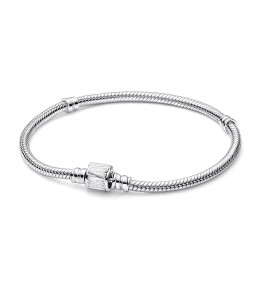 Le Bracelet Pandora Moments, Maille Serpent, Fermoir logo Marvel, en argent 925/1000, 592561C01.
