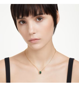 Le Collier pendentif Swarovski, Matrix Taille rectangulaire, Vert, Placage de ton or, 5677141