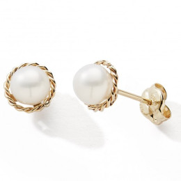 Les Boucles d'oreilles or jaune 375/1000 et perles de culture 5 mm, by Stauffer